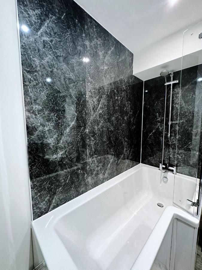 The Atlantis - Tower Apartments Great Yarmouth Eksteriør bilde