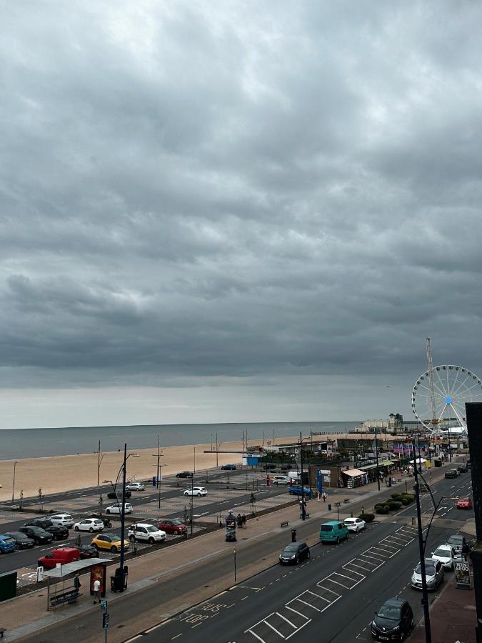 The Atlantis - Tower Apartments Great Yarmouth Eksteriør bilde